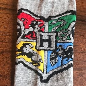 Warner Bros. Accessories - Hogwarts Crest Harry Potter Grey Socks Warner Bros. Accessories - Hogwarts Crest Harry Potter Grey Socks